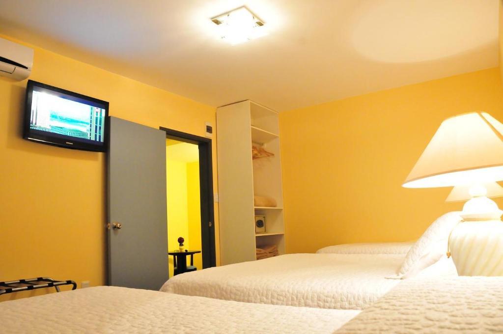 Hotel Urbano Carmelo Zimmer foto